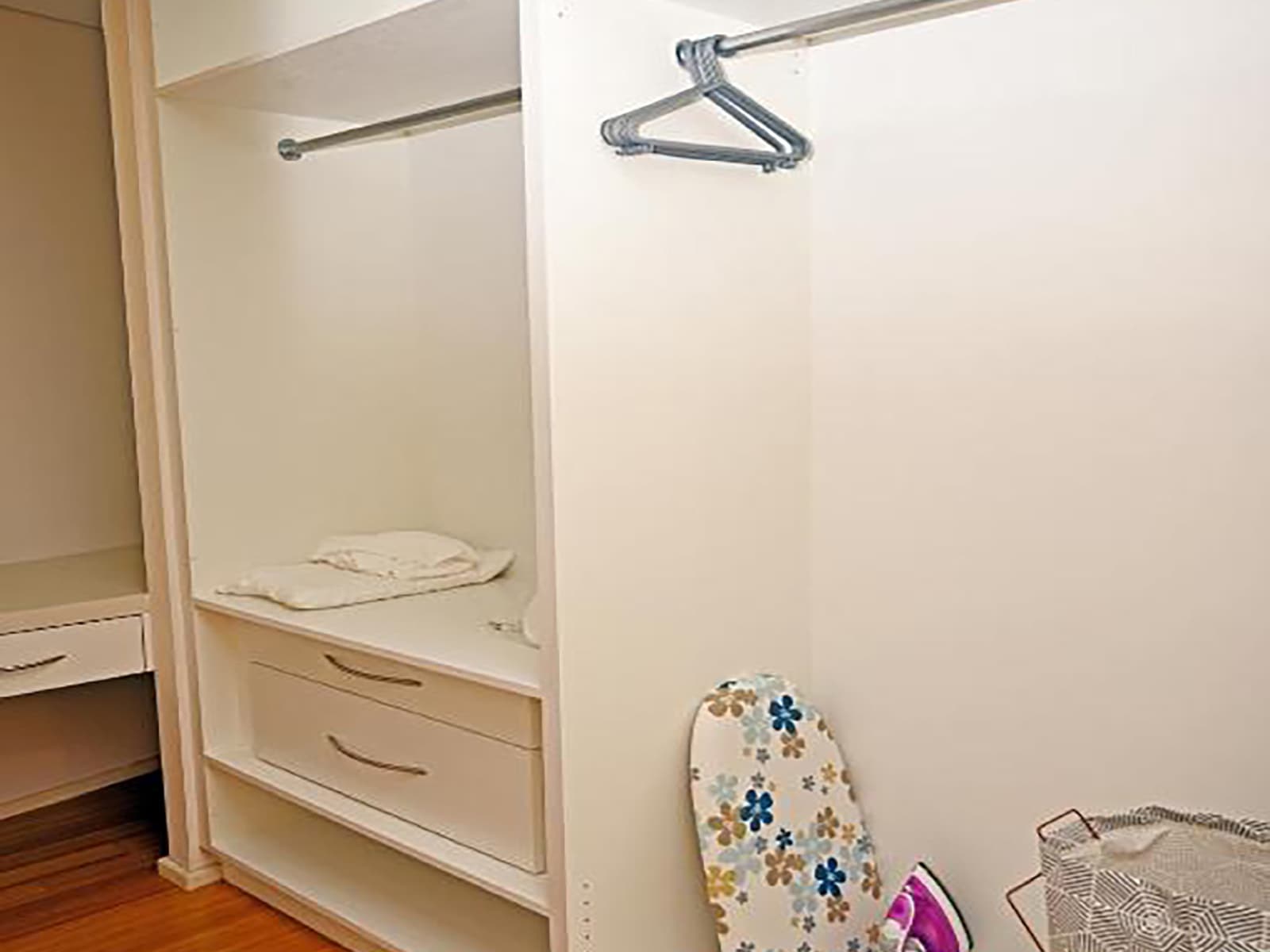 Aqary Apartment